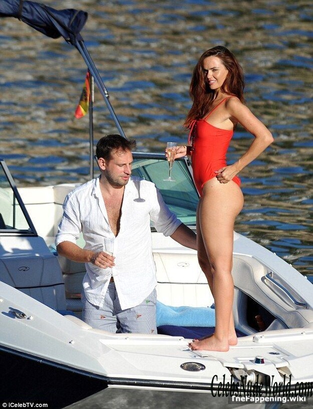 Jennifer Metcalfe Nude 218029