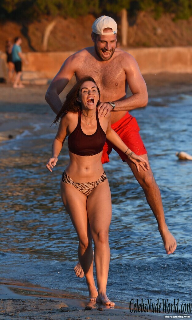 Jennifer Metcalfe Nude 218049