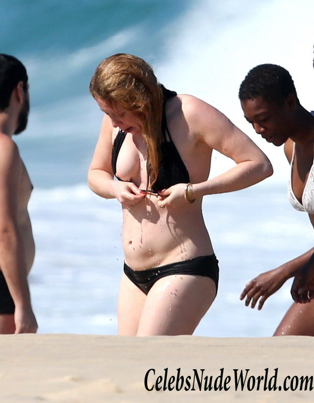 Natasha Lyonne Bikini Nipple Slip At A Beach In Sao Paolo 21824