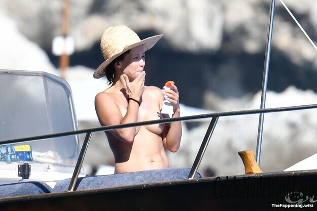 Sophie Marceau Nude 218333