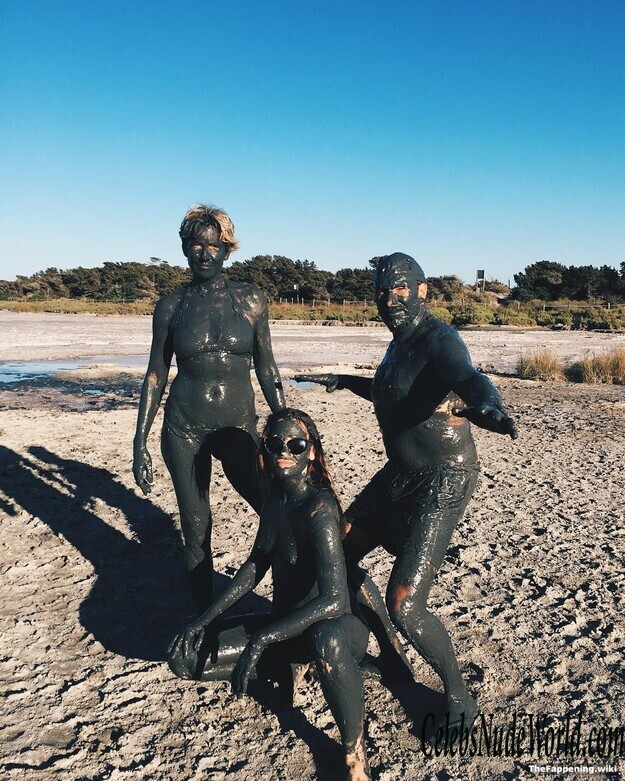 Christa B Allen Nude 218610