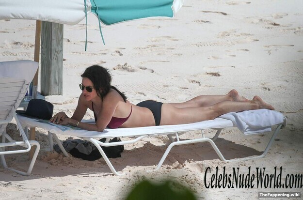 Courteney Cox Nude 218777