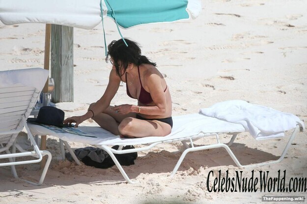 Courteney Cox Nude 218778