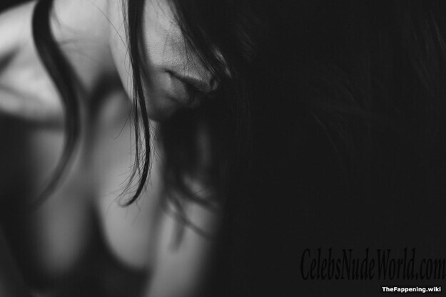 Lauren Summer Nude 218917