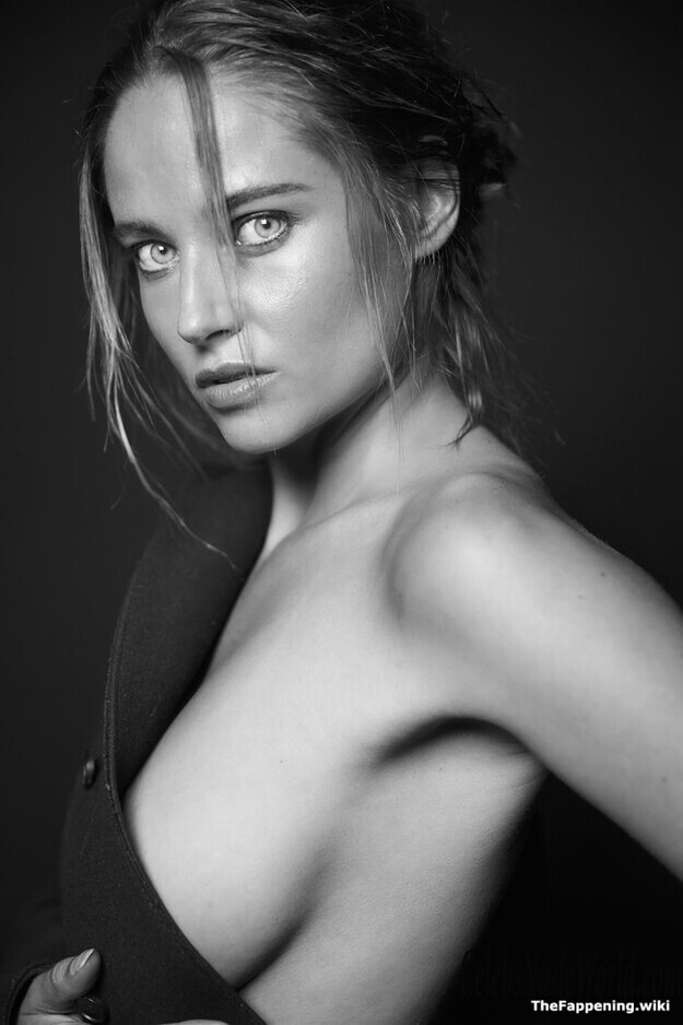 Genevieve Morton Nude collection in water 219022