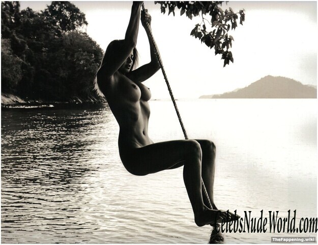 Genevieve Morton Nude collection in water 219049