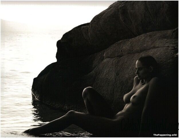 Genevieve Morton Nude collection in water 219050