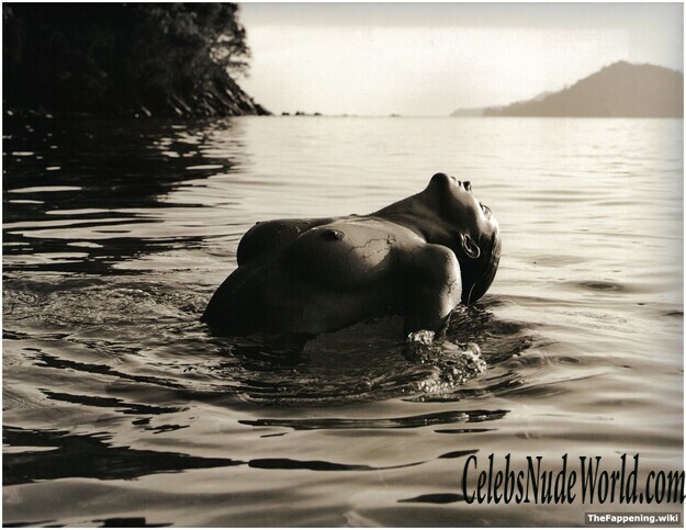 Genevieve Morton Nude collection in water 219051