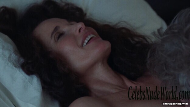 Andie MacDowell Nude 219377