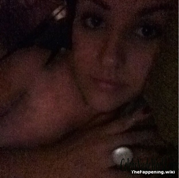 Kefera Buchmann Nude 220058