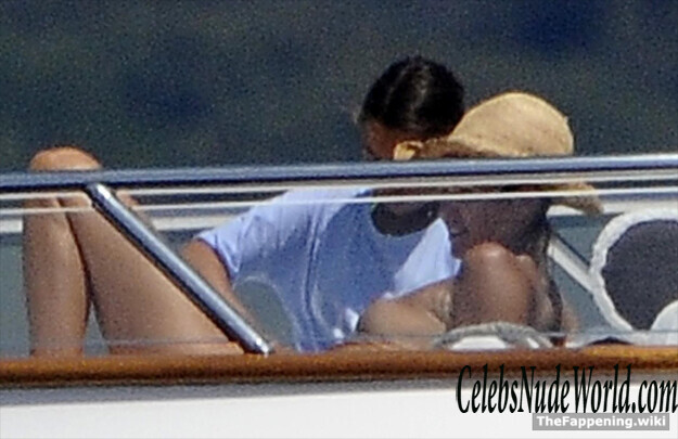 Elle MacPherson Nude 220065