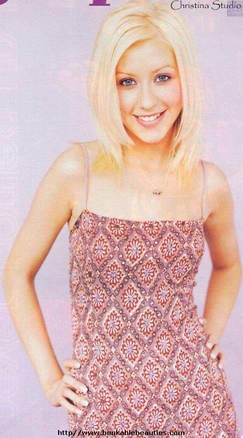 Christina Aguilara 2202