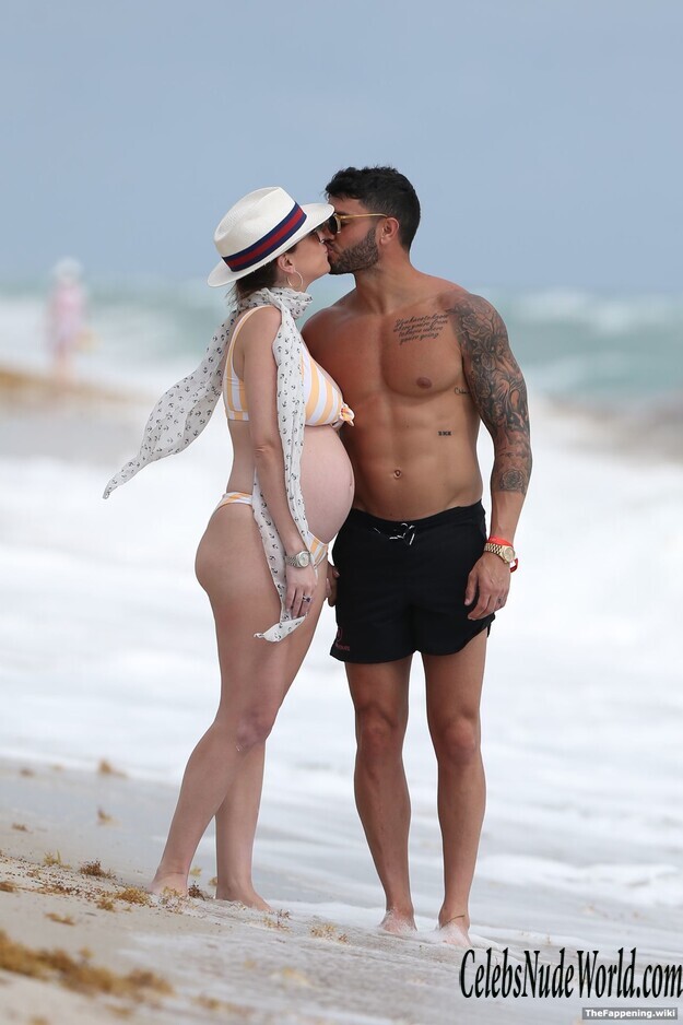 Chloe Melas Nude 220549