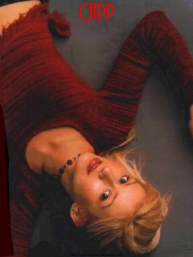 Christina Aguilara 2206