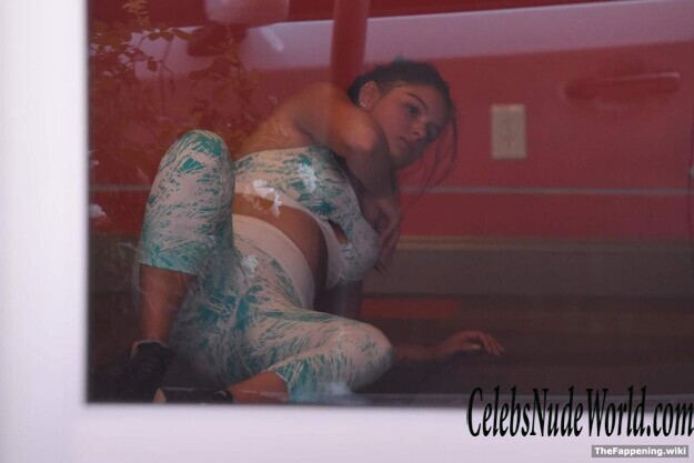 Ariel Winter Nude 220691