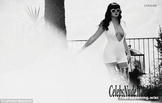 Ariel Winter Nude 220715