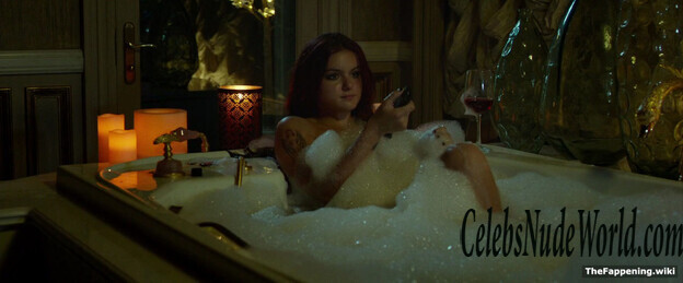 Ariel Winter Nude 220756