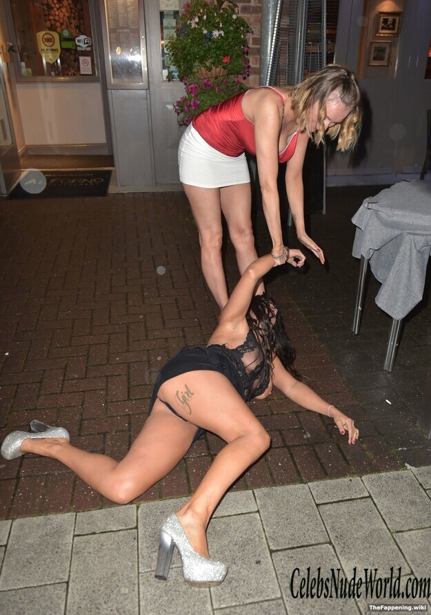 Simone Reed Nude 221113