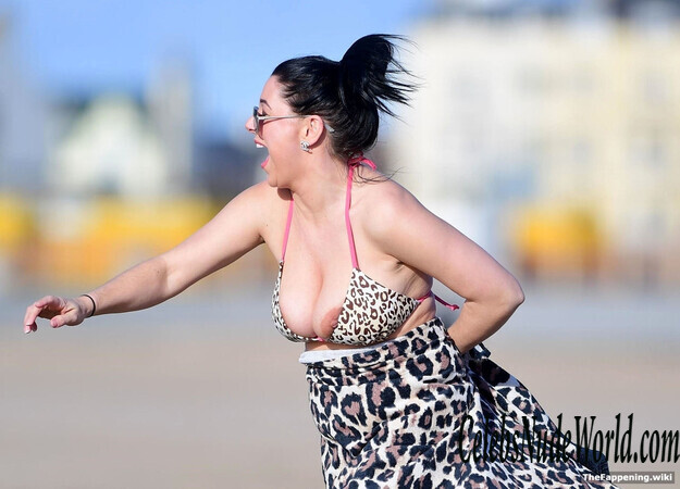 Simone Reed Nude 221128