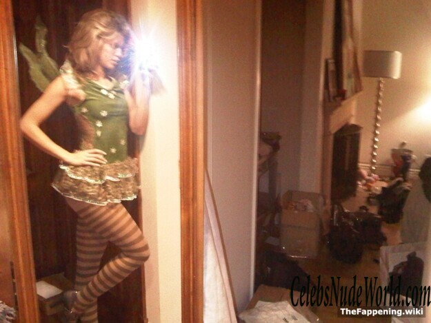 AnnaLynne McCord Nude 221680