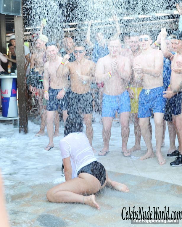 Chloe Ferry Nude 221882