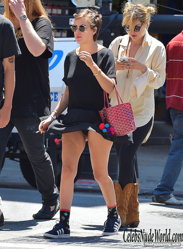 Tallulah Willis Nude 222008