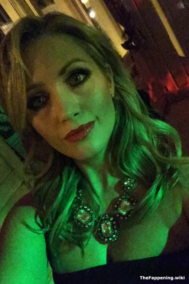 Hayley McQueen Nude 222203