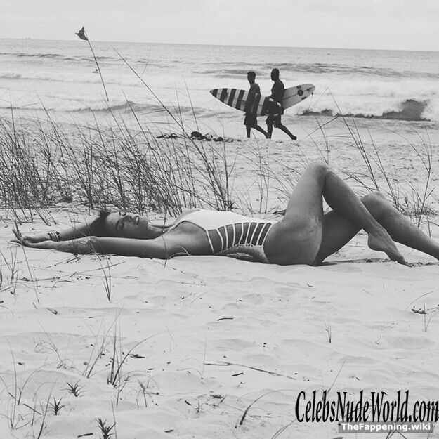 Alessandra Ambrosio Nude 222262