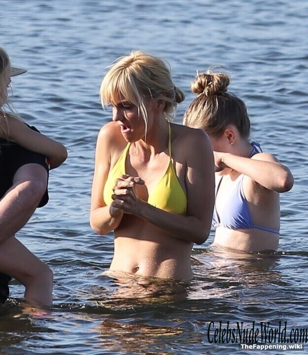 Anna Faris Nude 223353