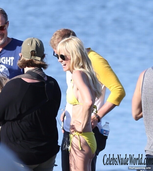 Anna Faris Nude 223360