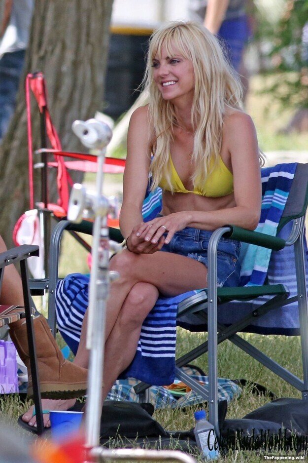 Anna Faris Nude 223382