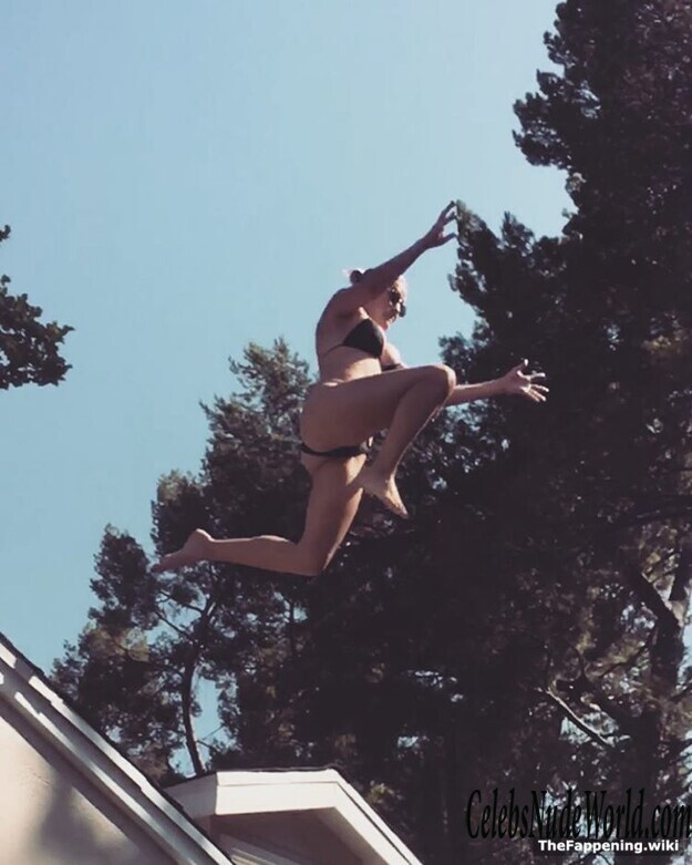 Emily Osment Nude 223811