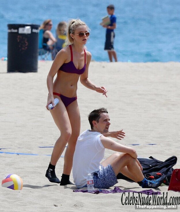 Elle Evans Nude 223856