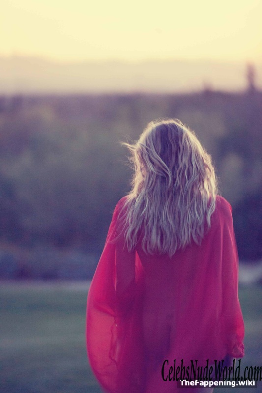 Leann Rimes Nude 224026