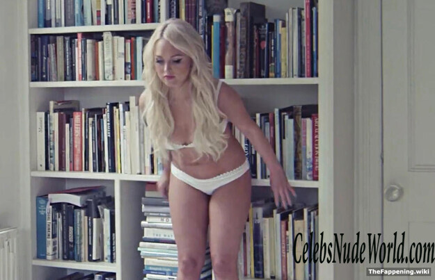 Jorgie Porter Nude 224535