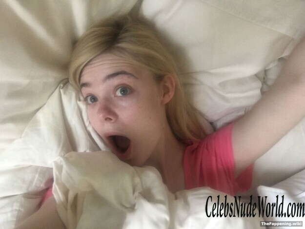 Elle Fanning Nude 224649