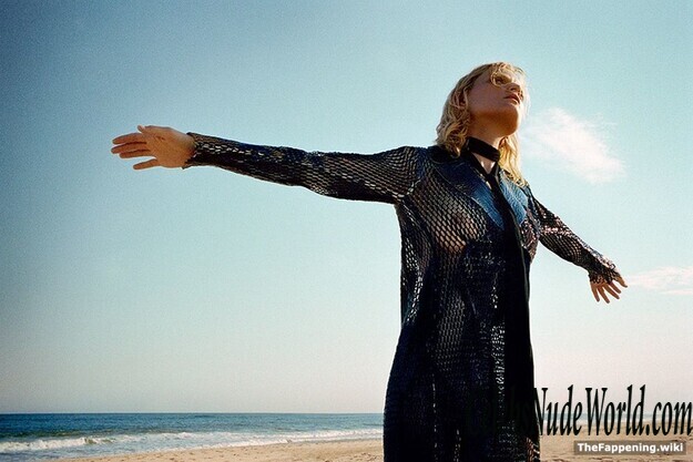 Guinevere van Seenus Nude 224880