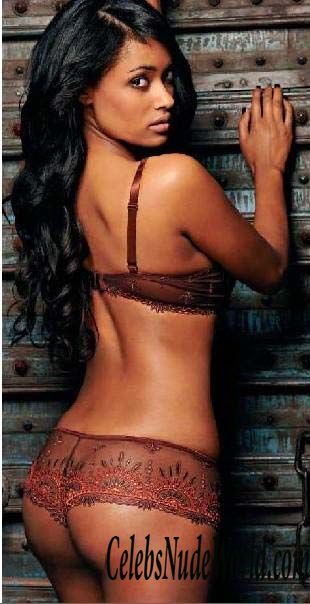 Micaela Reis FHM 225178