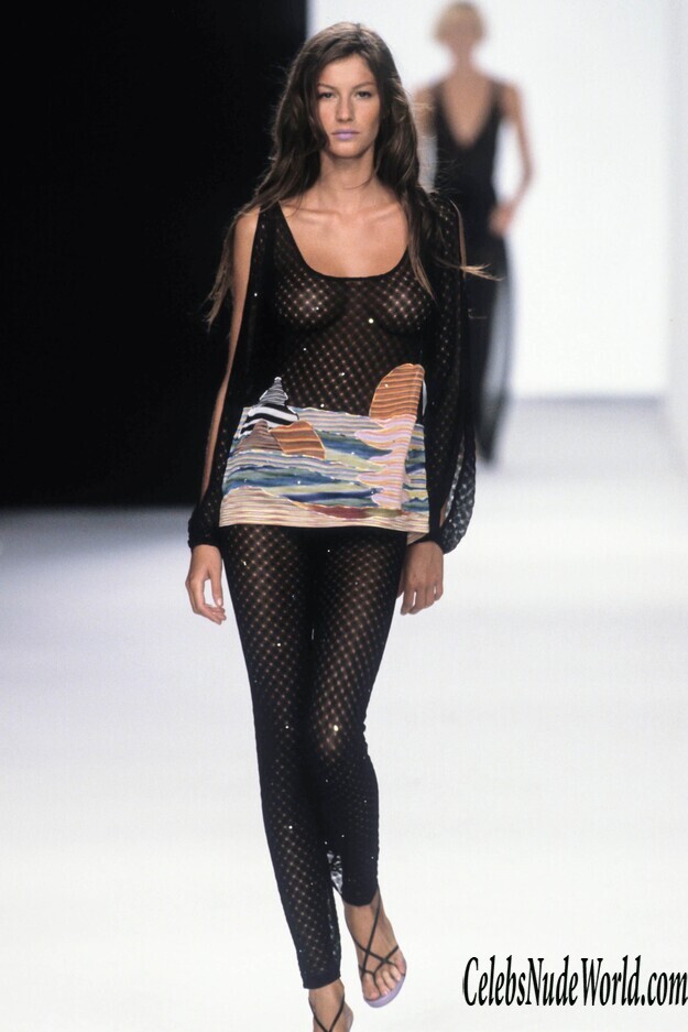 Gisele Bundchen hot fashion pics 225205