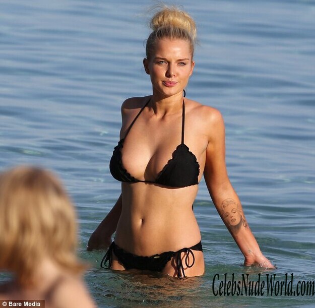 Helen Flanagan bikini 225570