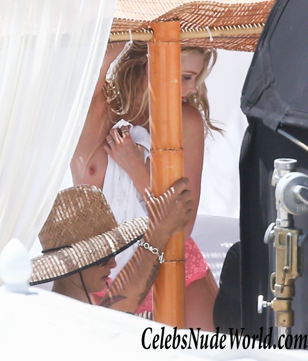 Elsa Hosk Nipples While Changing Outfits On A VS Photoshoot In Miami 22569