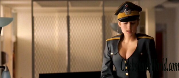 Leelee Sobieski boobs mix 226695