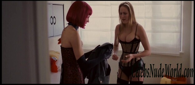 Leelee Sobieski boobs mix 226699