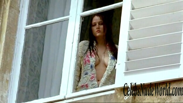 Leelee Sobieski boobs mix 226723