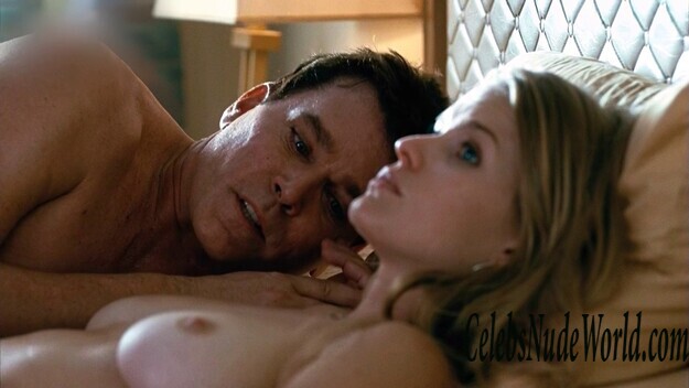 Alice Eve - Crossing Over 1 227575