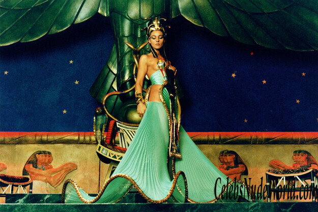 Monica Bellucci hot Cleopatra 227613