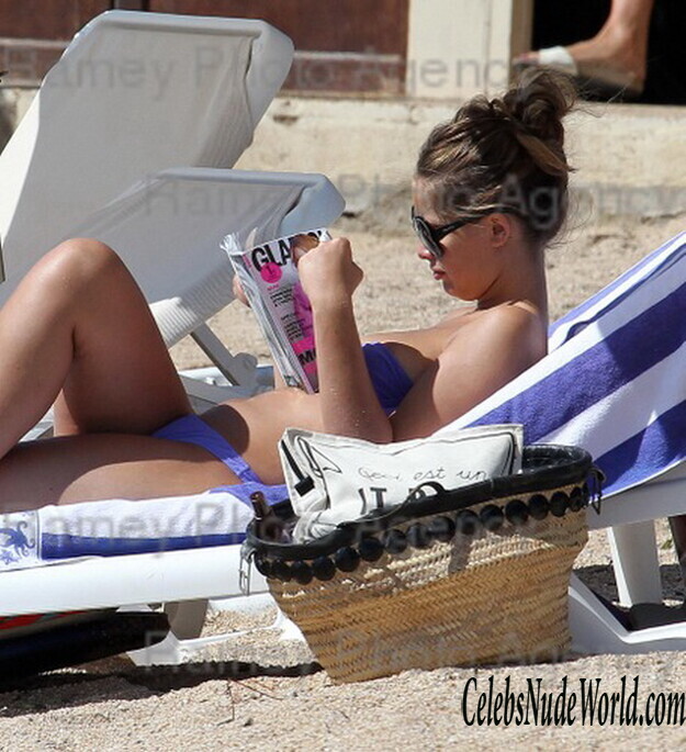 Marie Ange Casta bikini 227623