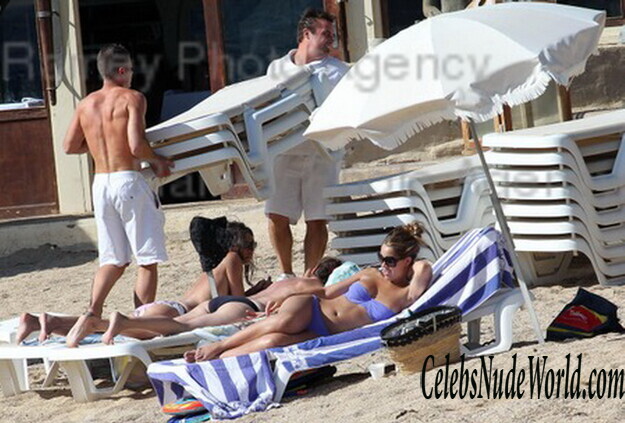 Marie Ange Casta bikini 227626