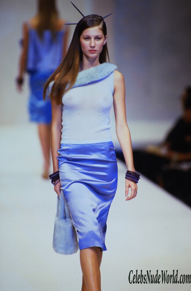 Gisele Bundchen sexy on the catwalk 6 228572