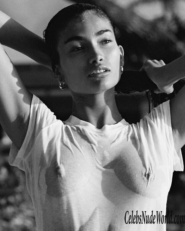 Kelly Gale 228702